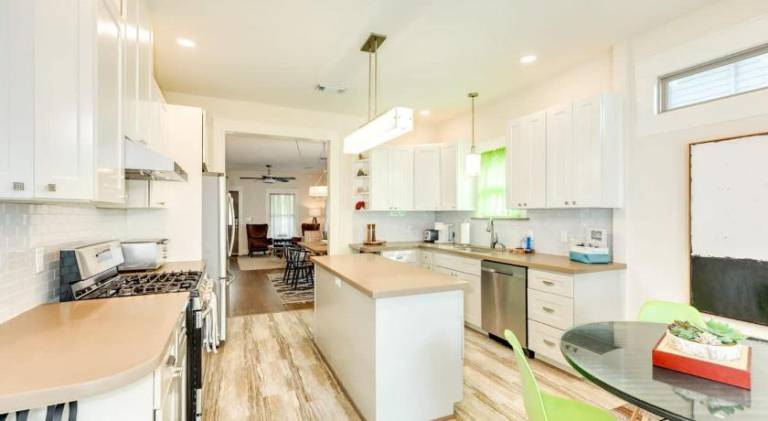 Vacation home with yard & barbecue — photo 4