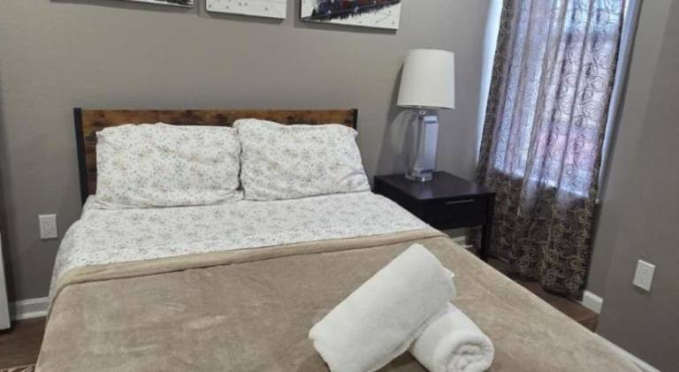 Carey Street - Apt C — photo 2