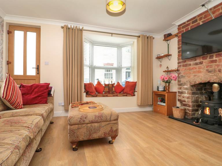 Family-friendly cottage with garden & terrace | Beach view | Pet-friendly — photo 4