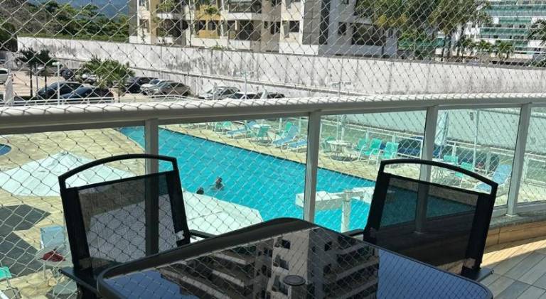 Apartment with pool — photo 2