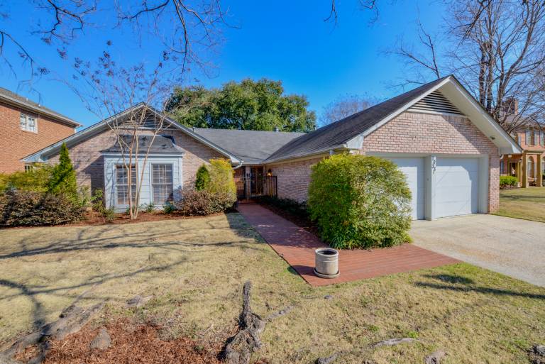 Myrtlewood Cottage - Bama Vacation Rentals — photo 2