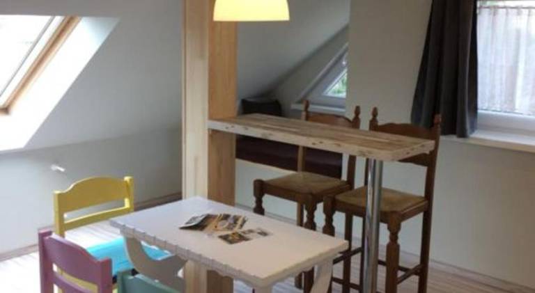 Holiday apartment with yard — photo 4