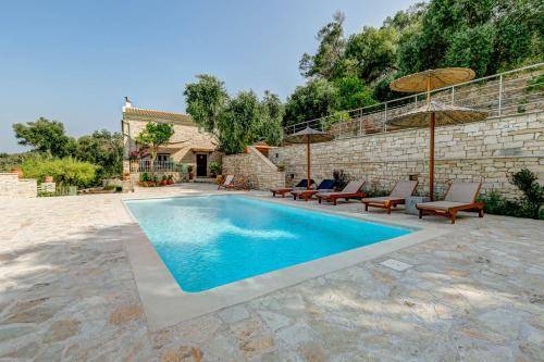 Villa  Mougkelatika