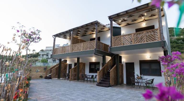 Rental apartment with barbeque, garden & terrace — photo 5