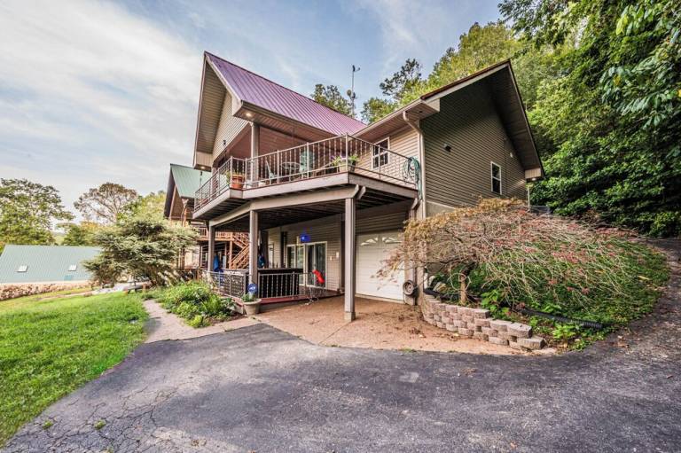 House  Lake Malone