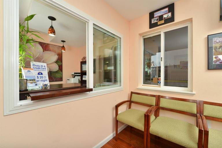 Americas Best Value Inn Lakewood Tacoma S — photo 3