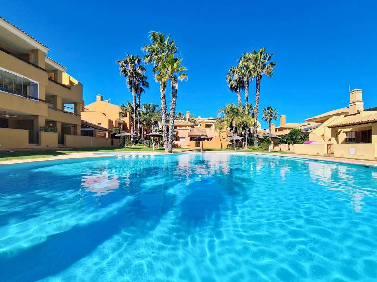 Bungalow with pool & terrace in Cartagena