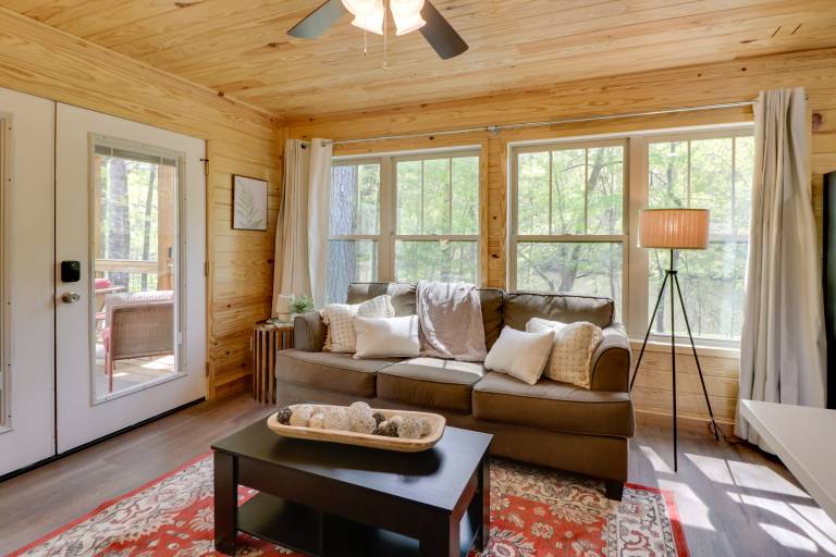 Fish & Hike: Cabin Hideaway w/ Deck in Alabama — photo 4