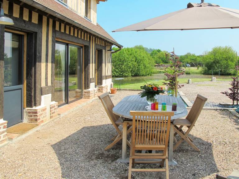 Fully equipped house with barbecue, heated pool & yard | Dogs allowed — photo 5