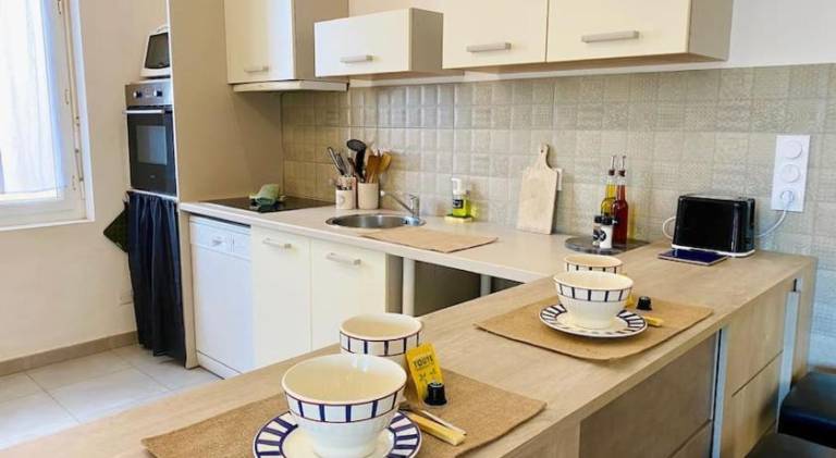 Holiday apartment with 3 rooms for 6 persons — photo 5