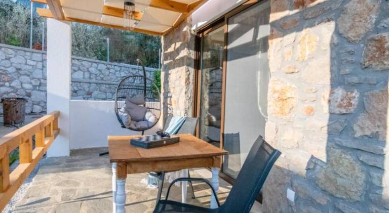 Vacation home with patio & garden | Pets are welcome — photo 3