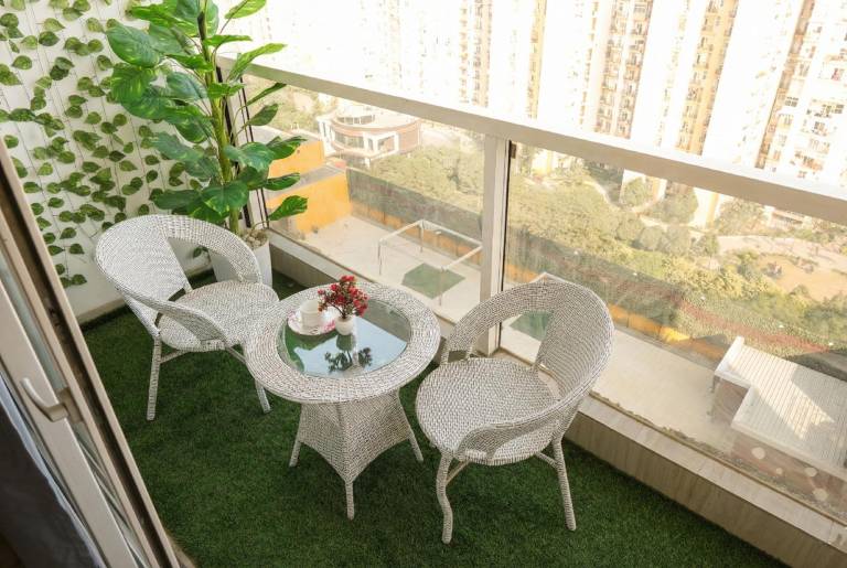 Spectrum Metro Mall - 1BHK Balcony Suite - Lacasa Studios — photo 5