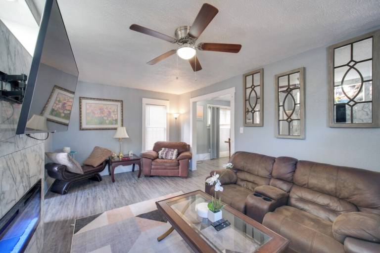 Cottage Cuyahoga Falls