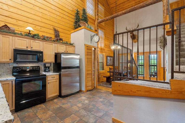 Cabin Hollister