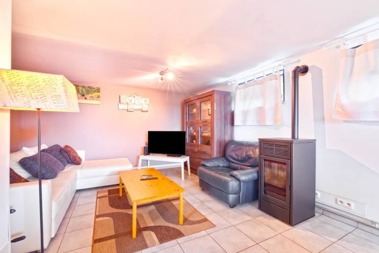 Fully equipped vacation home with terrace, garden & barbecue | Nature view | Pets allowed — photo 2