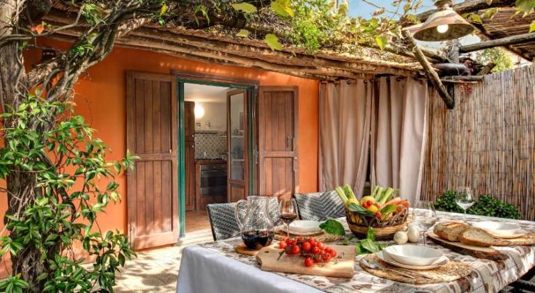 GOCCE VILLAS - Villa de Flores Country Style Villa With Pool — photo 4