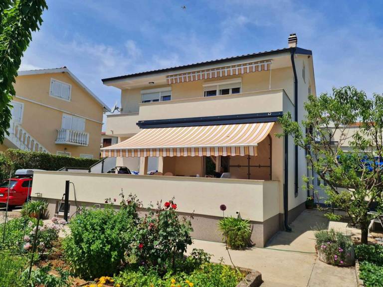 Apartament  Njivice