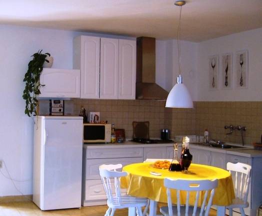 Holiday apartment with terrace & barbecue — photo 4