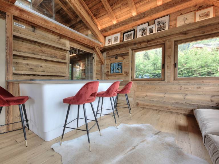 Ample chalet with private pool | Mountain view | Ski nearby | Pets are welcome — photo 4