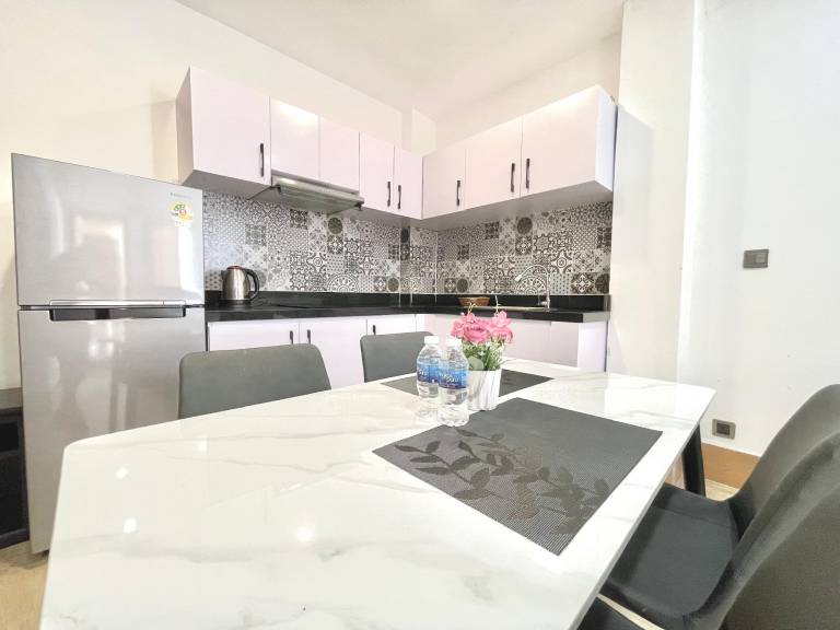 SKY Residence - 50m to Museum and Riverside in Phnom Penh