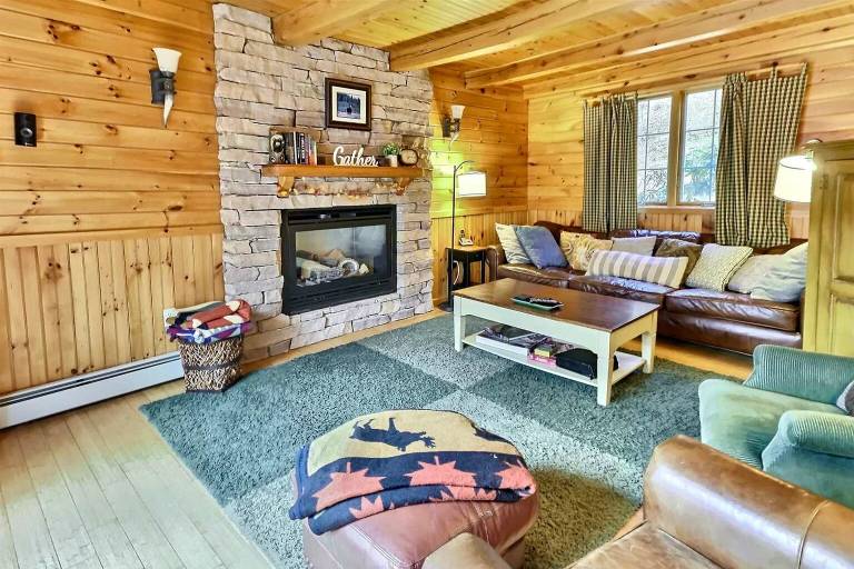 Cabin  Newbury