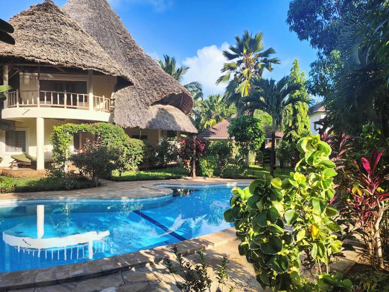 Villa Diani Beach