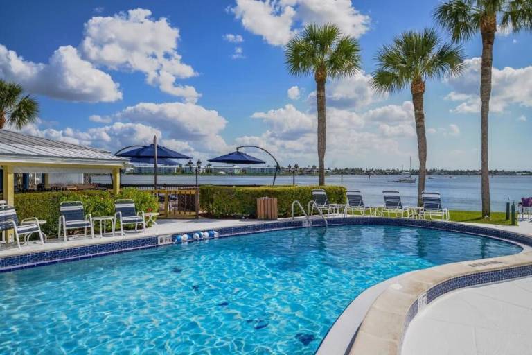 Villa Naples