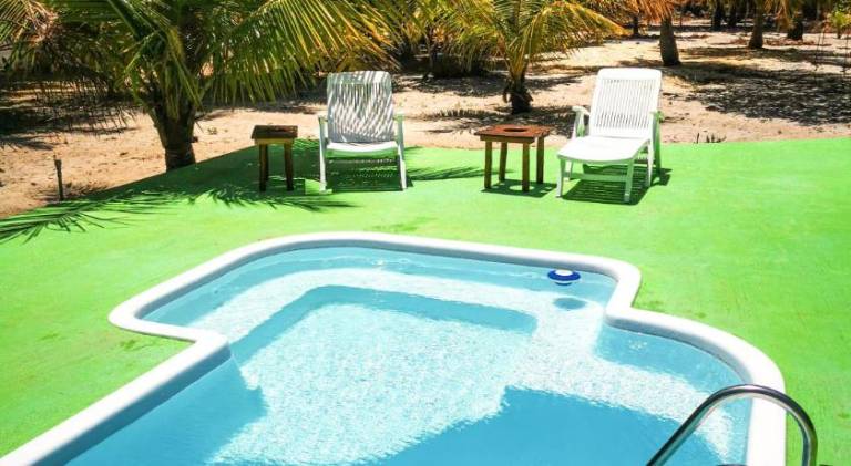 Lodge with pool, yard & patio — photo 2