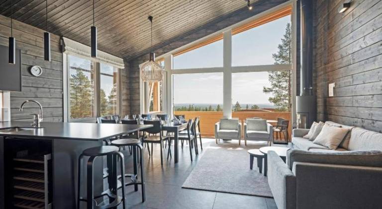 Serviced apartment with jacuzzi, patio & sauna in Pelkosenniemi