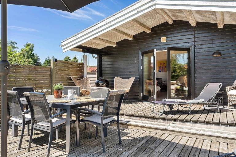 House with terrace & grill | Sea view — photo 2