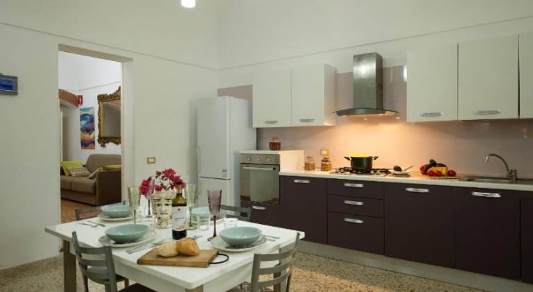 Villa with jacuzzi & pool | Next to the beach | Pets allowed — photo 4