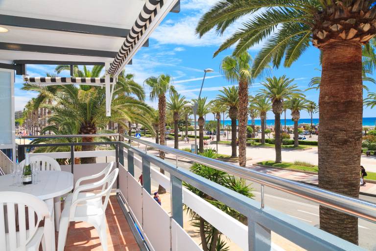 Rental apartment with terrace | Next to the beach | Pet-friendly — photo 2