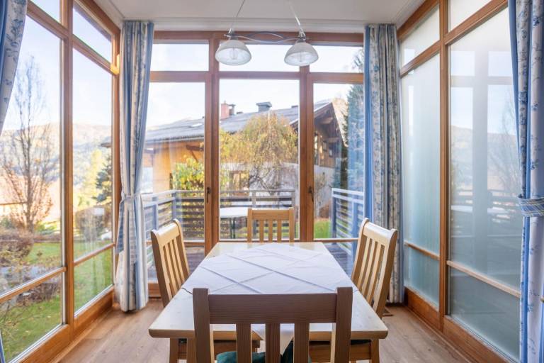 Holiday apartment with patio | Mountain view — photo 3