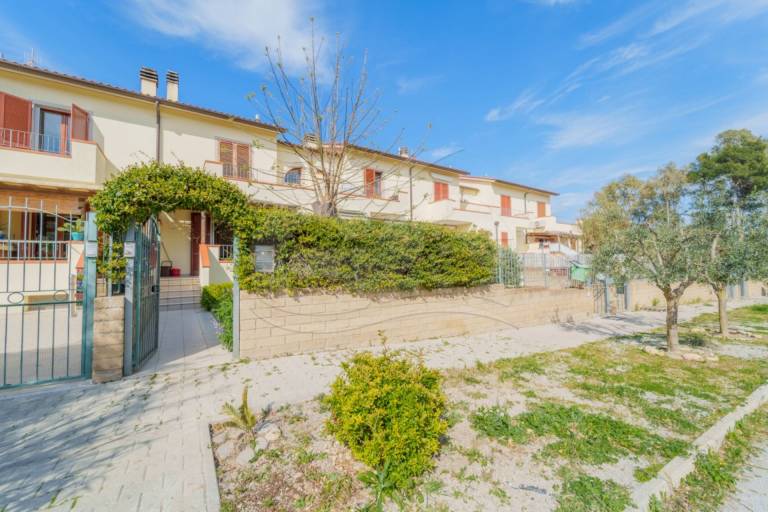 Modern Casa Lula with double bathroom, garden and terrace immersed in the greenery of Marina di Camp — photo 2