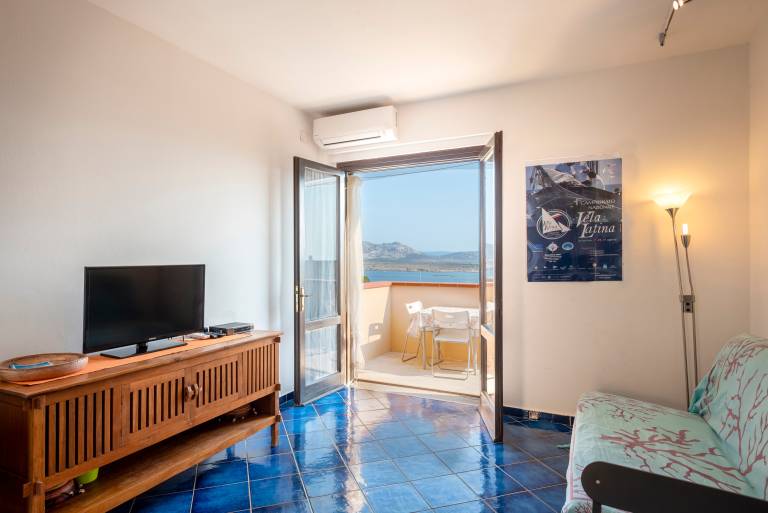 Holiday Home "Pergola 714" Steps from the Beach with Sea View and Balcony — photo 4