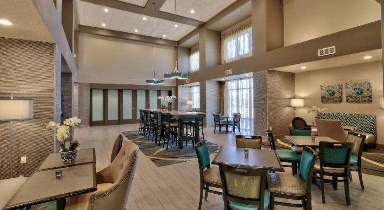 Hampton Inn & Suites Albuquerque/Airport — photo 4