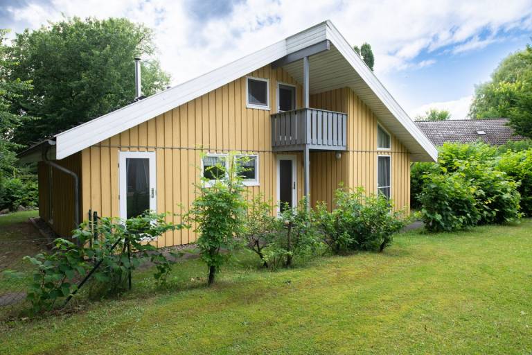 Kranich 243 - Großzügiges freistehendes skandinavisches Ferienhaus in Mirow