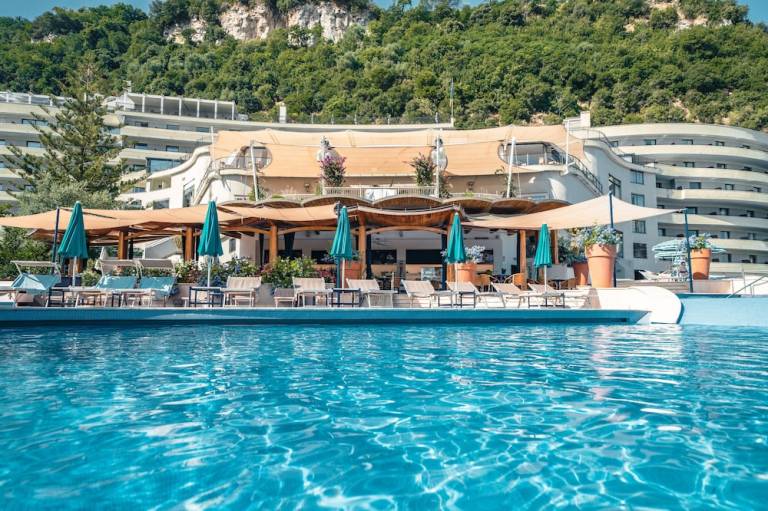 Resort Sorrento