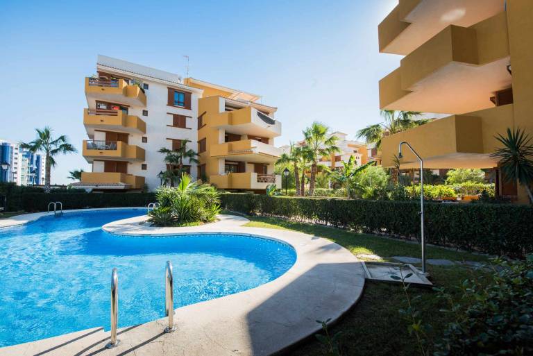 Rental apartment with private pool & garden | Beach view — photo 3