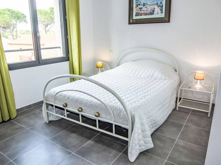 Fully equipped apartment with terrace & pool | Pets are welcome — photo 3