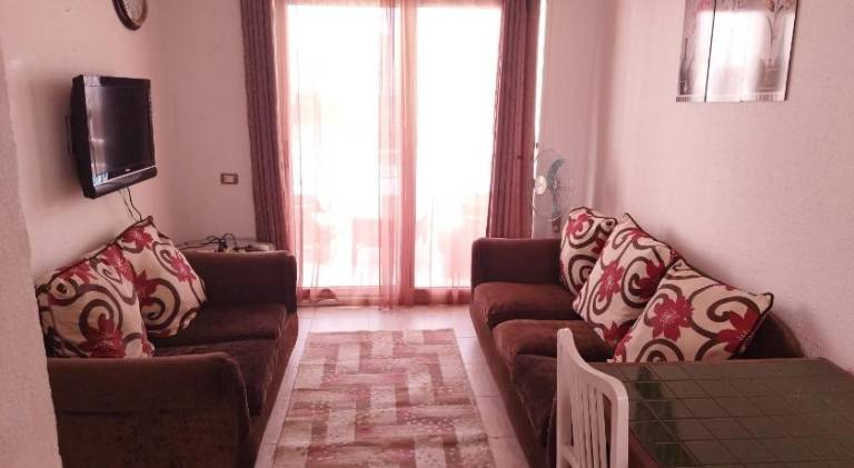 Rental apartment with terrace — photo 2