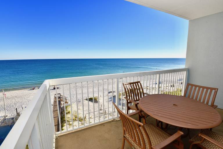 Dog friendly beachfront condo with sunrise views — photo 2