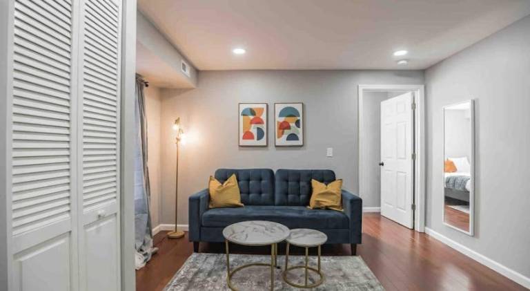 Modern and Stylish Center City 1BR - Perfect Location — photo 4
