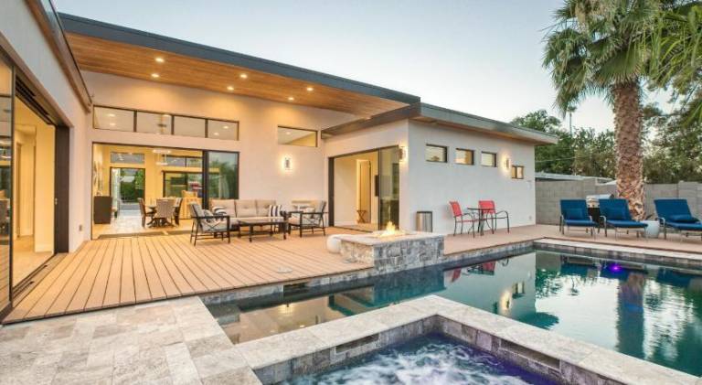 House with pool & hot tub in Scottsdale, AZ