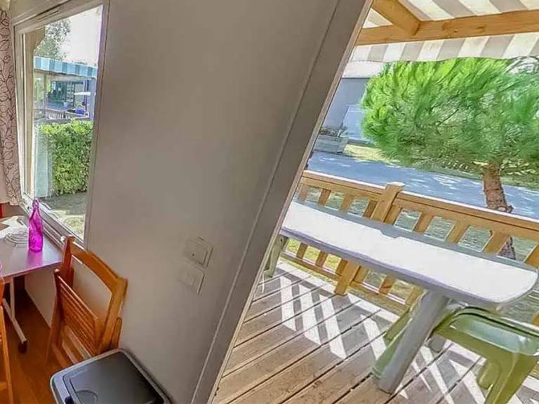 Mobile home with heated pool & terrace — photo 5