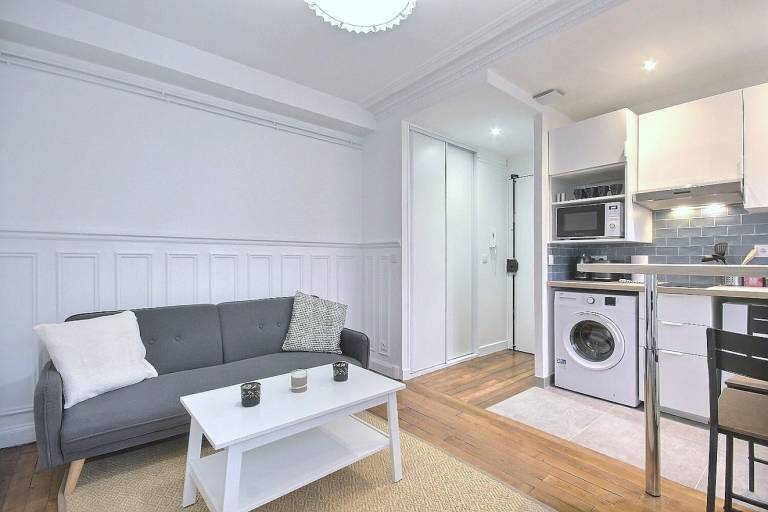 Holiday apartment | Near Moulin Rouge in Gennevilliers