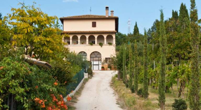 Charming vacation home with barbeque, garden & patio | Pets are welcome in Foligno