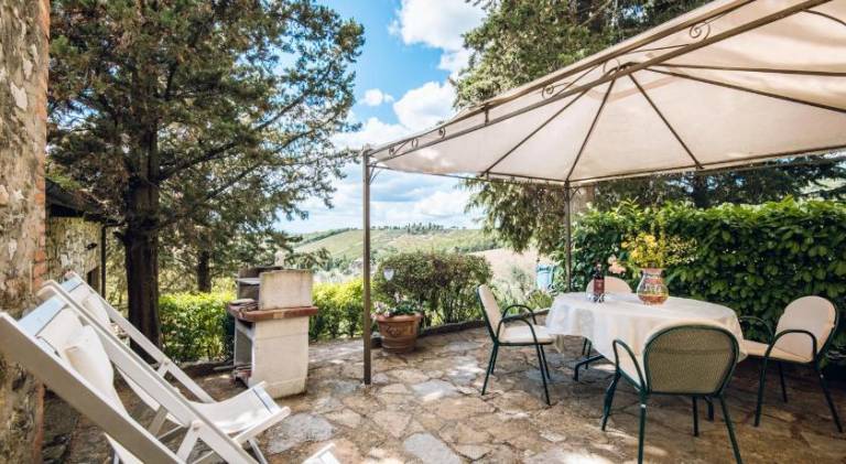 Beautiful farm with yard, barbeque & pool | Pet-friendly — photo 4