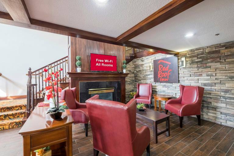 Red Roof Inn & Suites Stafford, VA - Quantico — photo 3