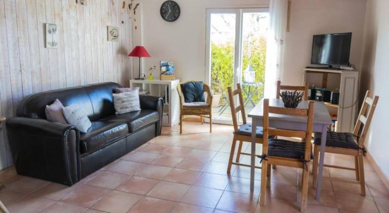 Lodge with pool, garden & terrace | Perfect for remote work — photo 2